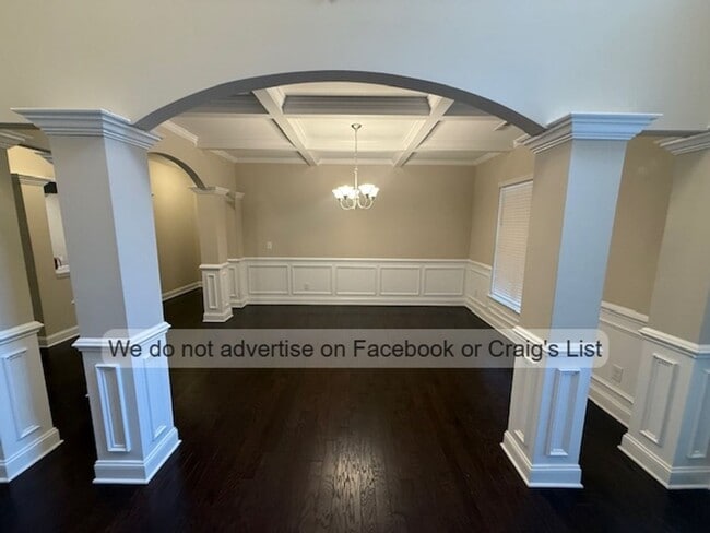 Photo - Carolina Lakes- Maplewood Drive