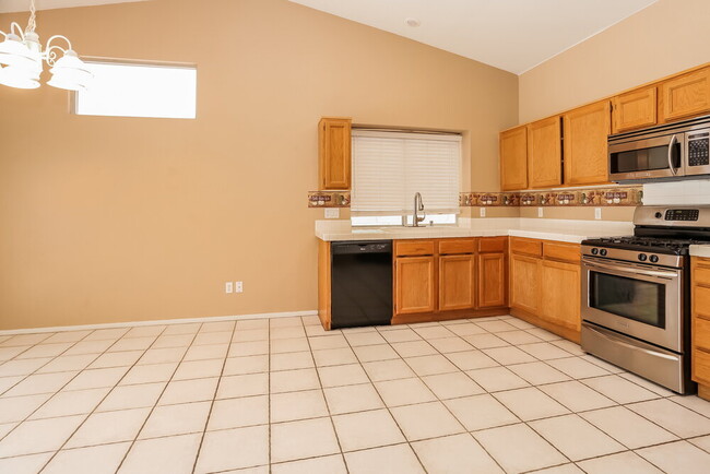 Photo - 607 Park Landing Ct