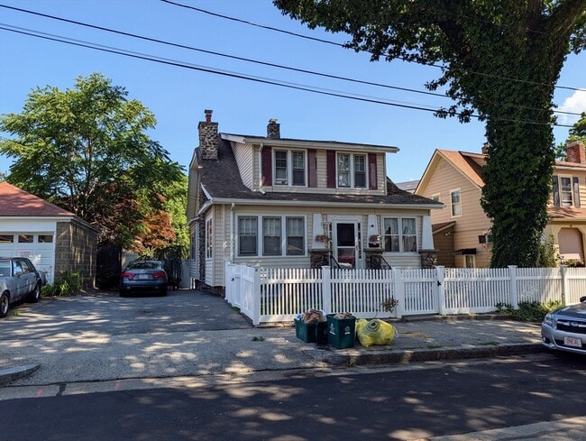 Photo - 1 Agate Ave