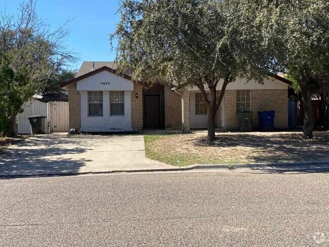 Building Photo - 9624 White Wing Loop Rental