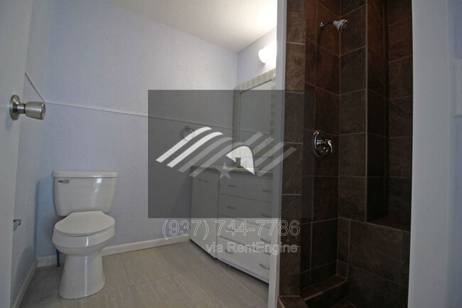 Photo - 78 Notre Dame Ave