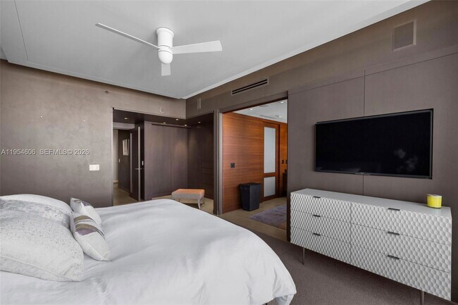 Photo - 5875 Collins Ave Unit PH7