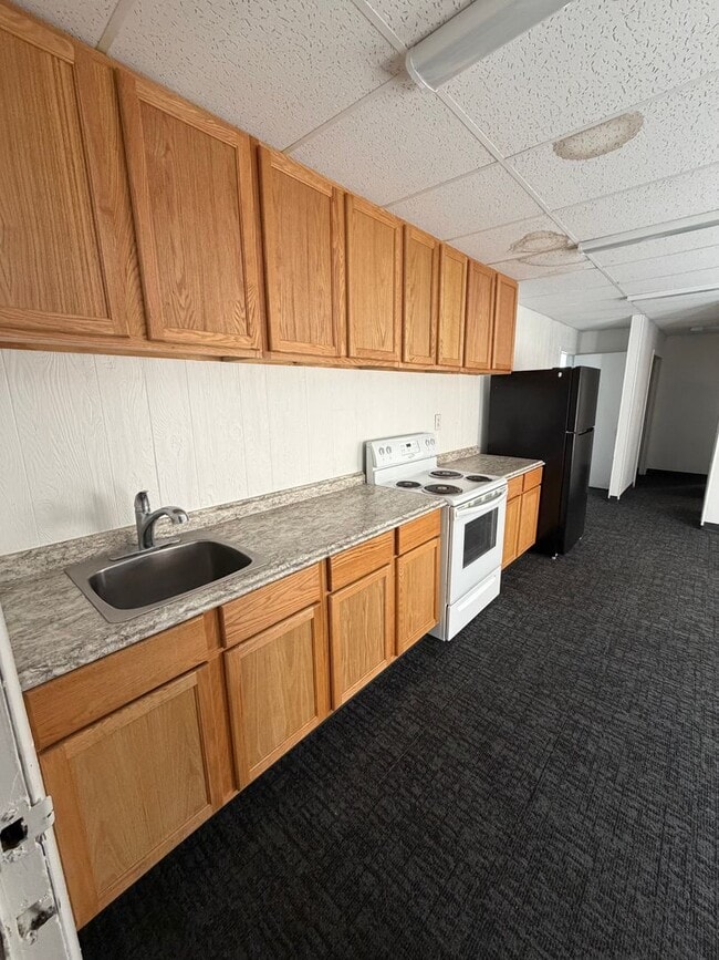 Photo - Price Main Street Triplex Unidad 35 W Main  1