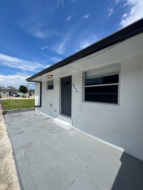 Building Photo - 3574 Saranac Ave Unit 3574 Rental