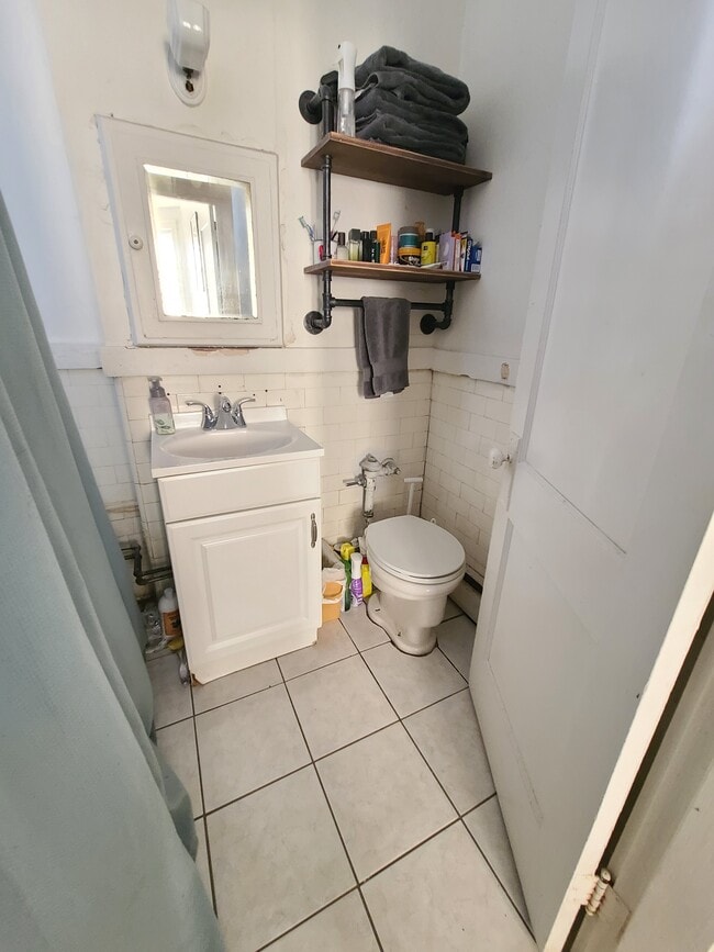 Photo - 7 Kilsyth Ter Unit 1
