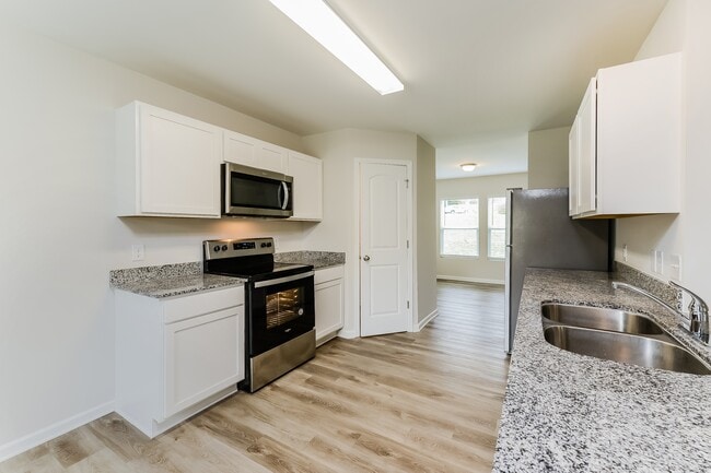 Photo - 4360 Shadi Green Ln