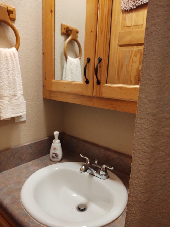 Photo - 135 Shady Oak Ln Unit 1A
