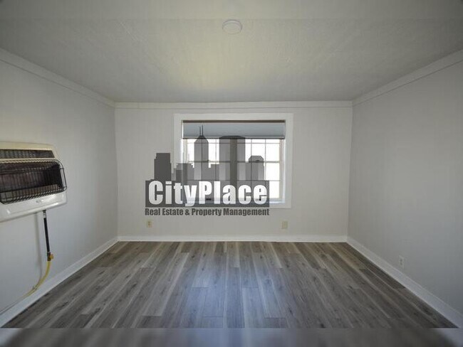 Photo - 1755 W Morris St