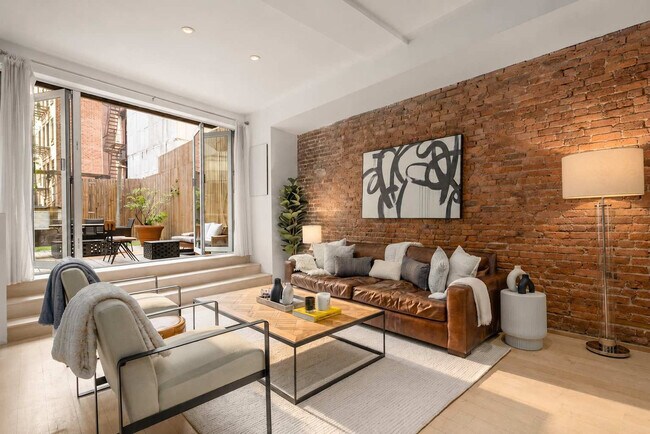 354 Bowery-SI ID1035006P