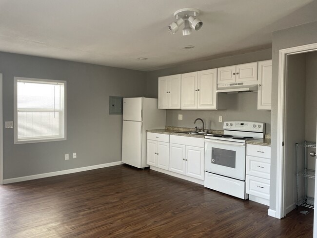 Photo - 3226 SE Rockwood St