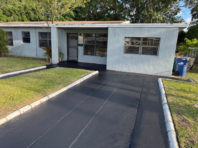 Building Photo - 2960 NW 187th St