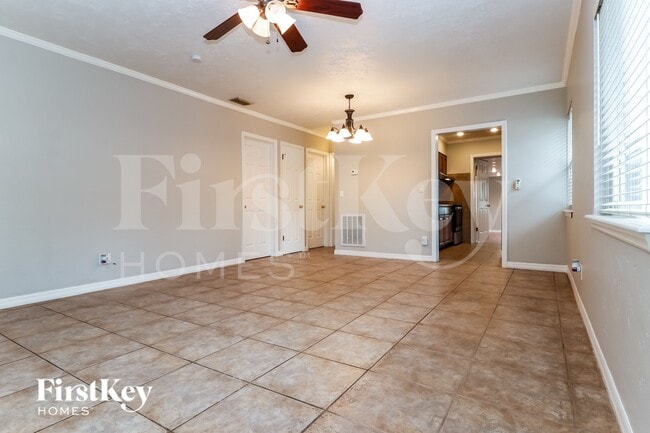 Photo - 3113 Union St N