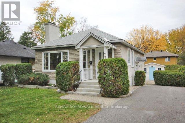 Photo - 209 Knox Crescent