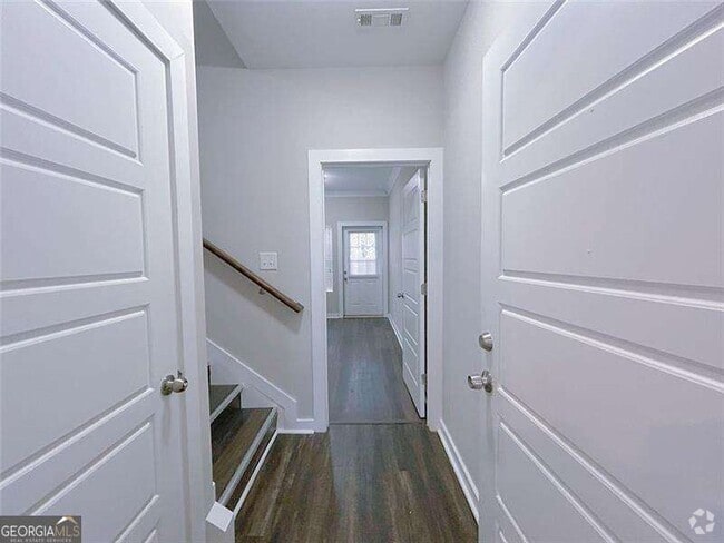 Building Photo - 2007 Ocean Dr NW Rental