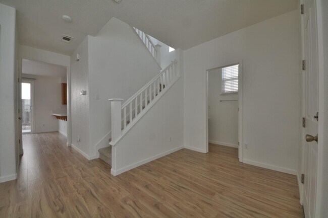 Photo - 511 Massarosa Ln