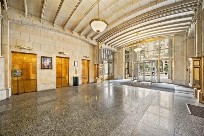 Photo - 57 Forsyth St NW Unit 16G