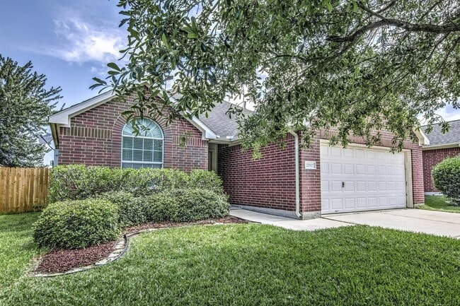 Building Photo - 22907 Sebastian Dr Rental