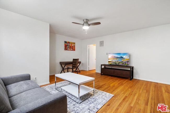 Building Photo - 4035 Inglewood Blvd Unit #3