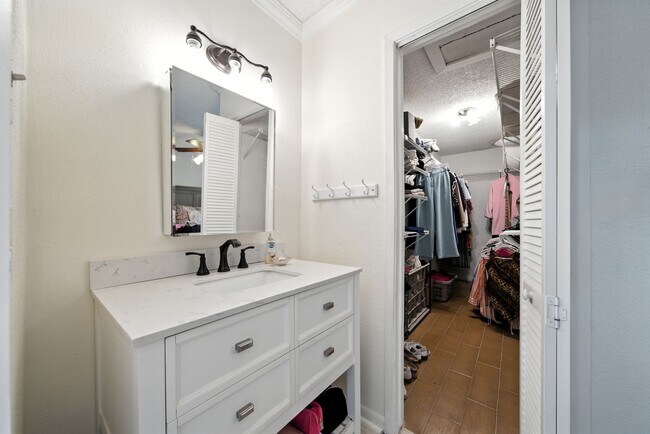 Photo - 3919 Fairmont Pkwy Unit 115