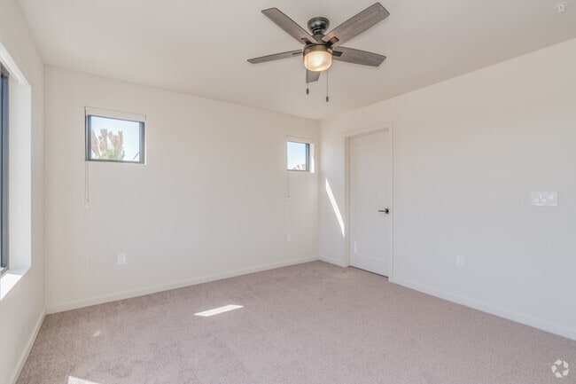 3BR, 2.5BA - 1,543SF - Primary Bedroom