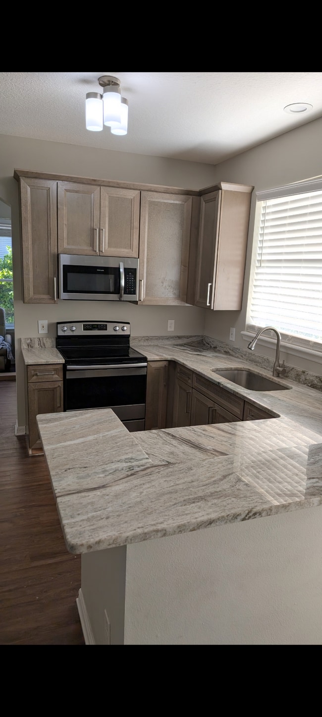 Photo - 154 Brushcreek Dr