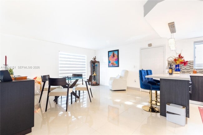 Photo - 3101 SW 27th Ave Unit 101