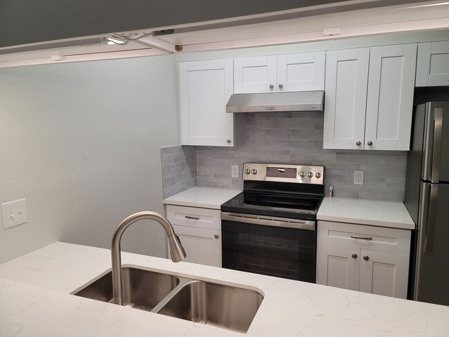 Photo - 7055 N Holiday Dr Unit 7055 N. Holiday