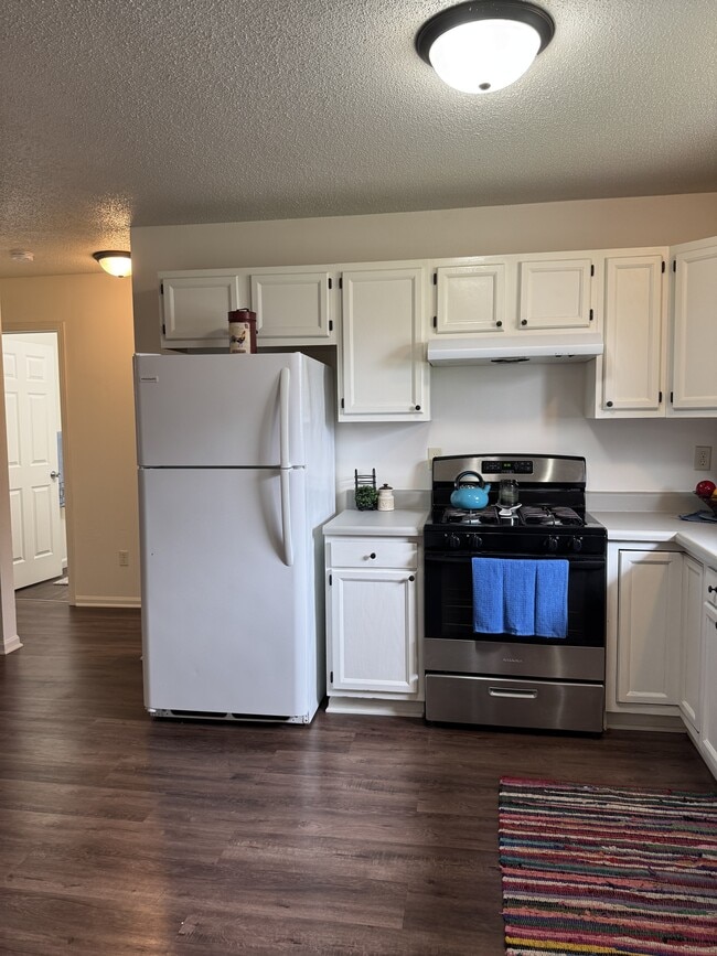 Photo - 548 6th St