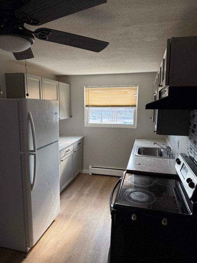 Photo - 144 George St Unit 4