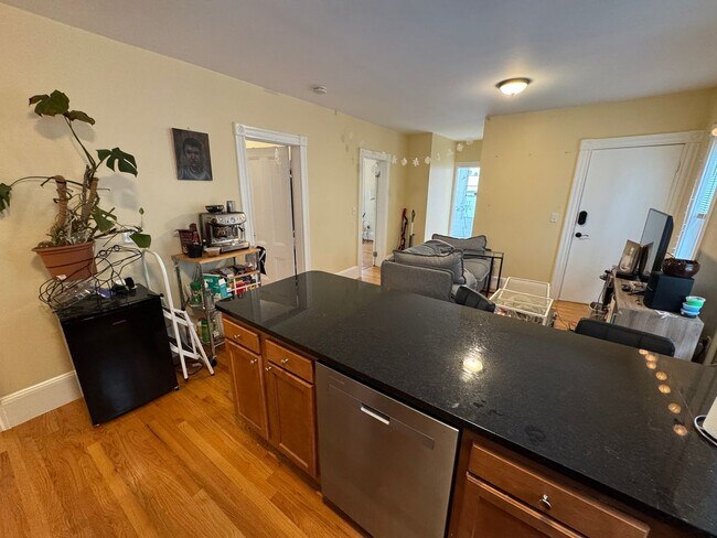 Photo - 42-44 Gorham Unit Apartment #2