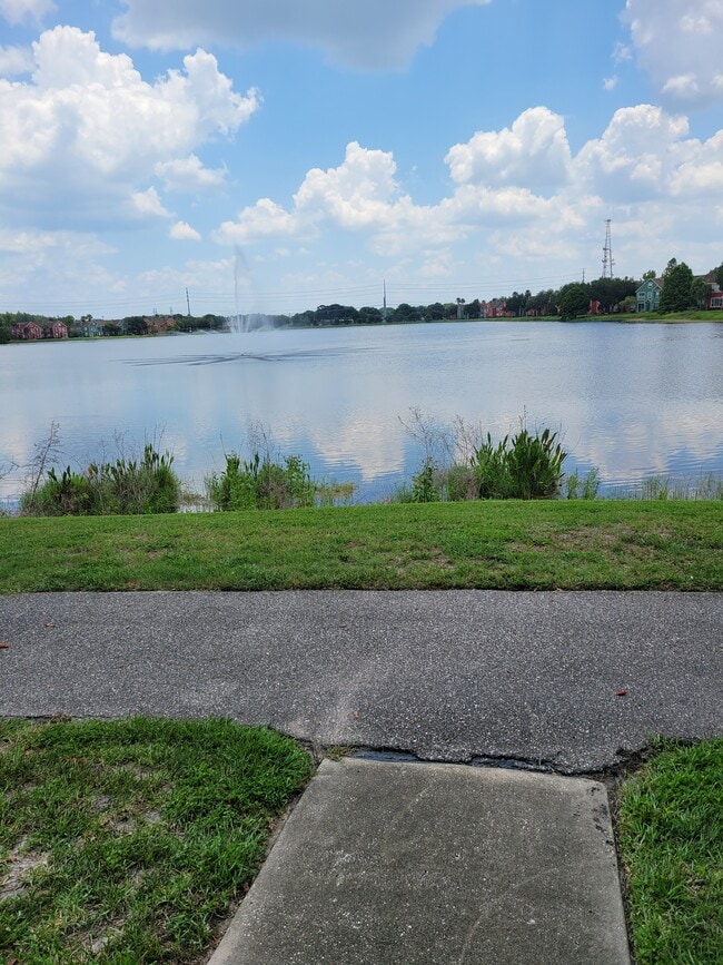 Photo - 9388 Lake Chase Island Way Unidad 9388