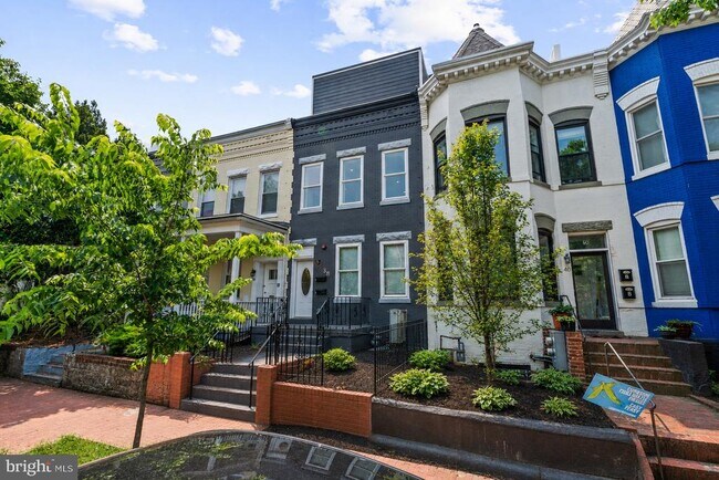 Building Photo - 38 Randolph Pl NW Unit A