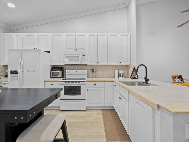 Photo - 11065 NW 38th Pl