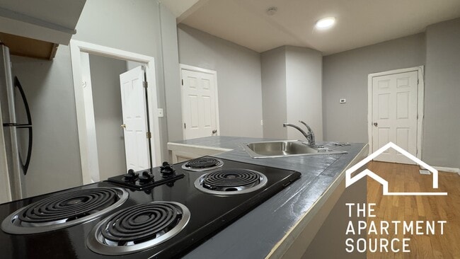 Photo - 2655 W Homer St Unit 1R