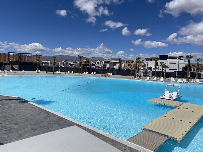 Photo - Breathtaking Desert Color 3 bed 2.5 bath townhome for rent!