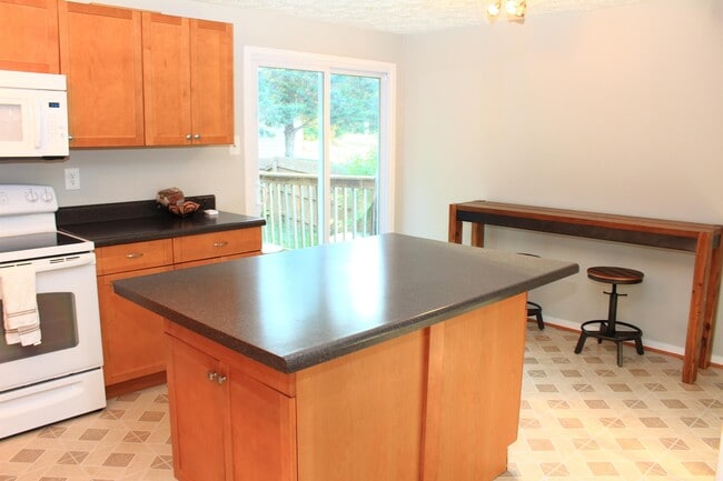 10936 Huntington Woods Cir Unit 4