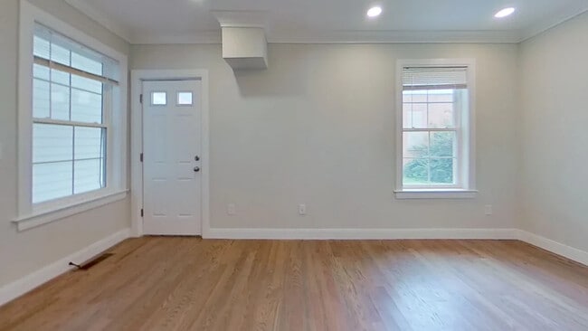 8 Rush St Unit 1