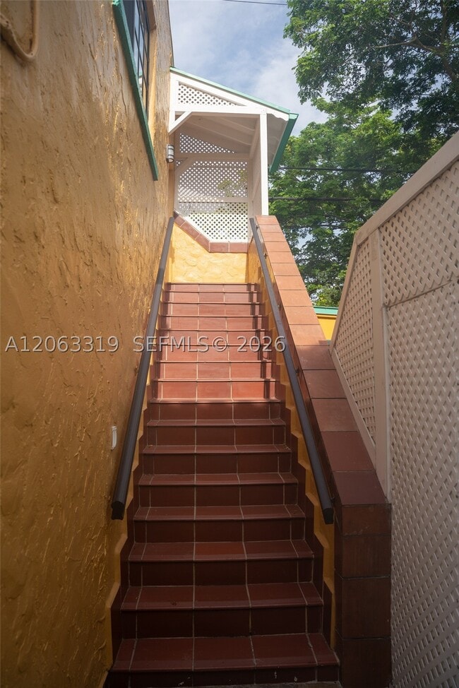 Building Photo - 1222 Salzedo St Unit 4