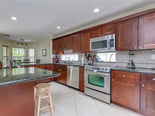 Photo - 1590 Seagrape Way