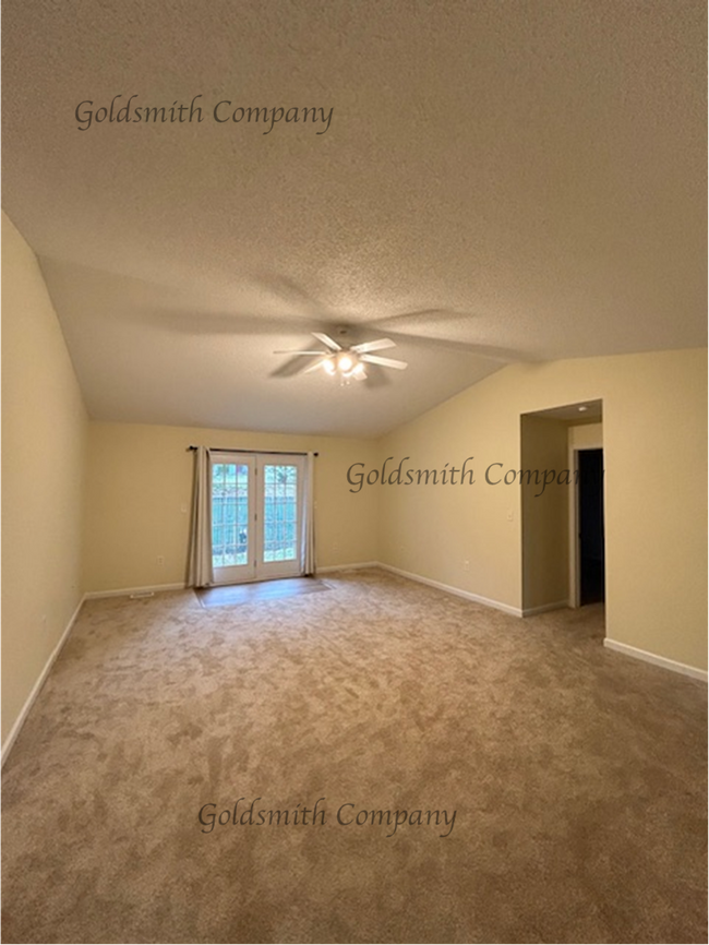 Photo - Charming 3 Bed, 2 Bath Home in Greer, SC -...