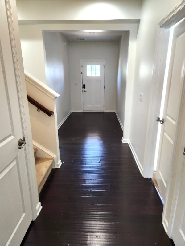 Photo - 2041 Leeds Ln