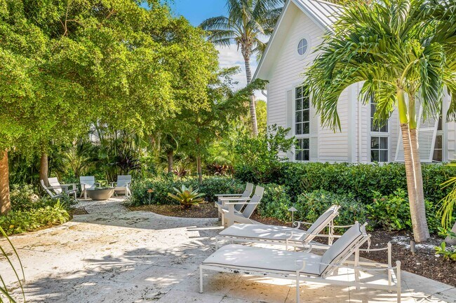 Photo - 2310 23rd St W