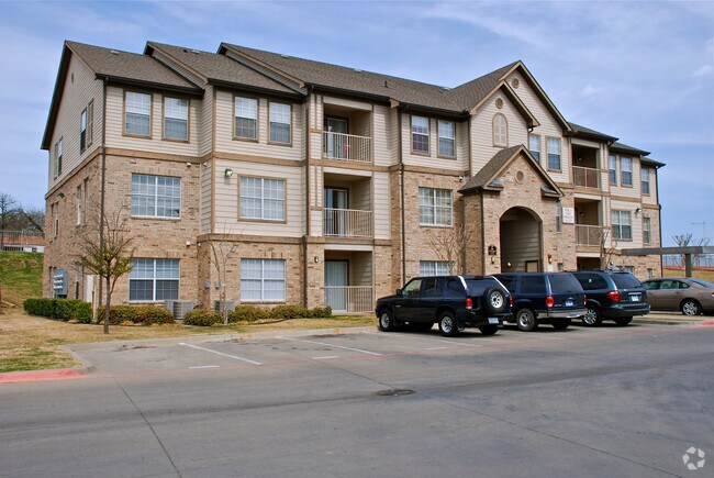 VILLAS BY THE PARK