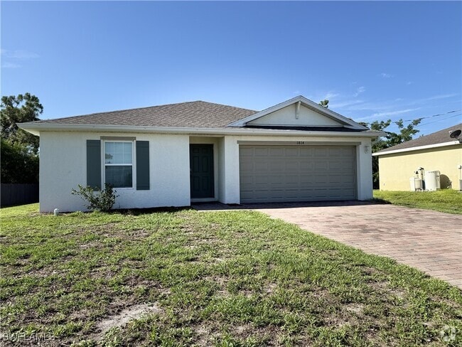 Building Photo - 1814 NE 40th Ln Rental