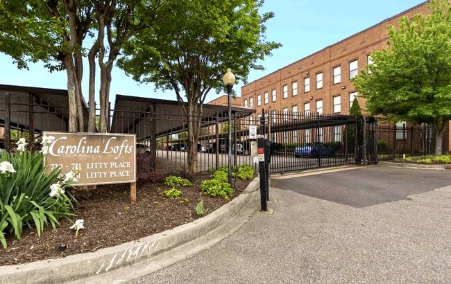 Building Photo - 720 Litty Ct