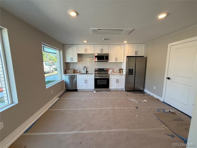 Photo - 1582 Kendall St