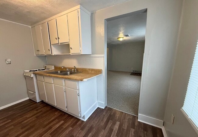 Photo - 3119 N Western Ave