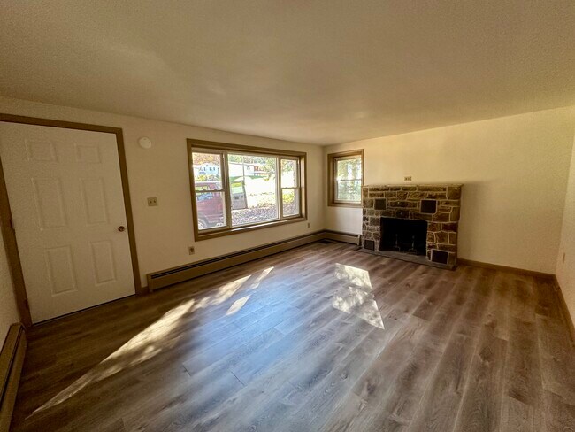 Photo - 340 Twin County Rd