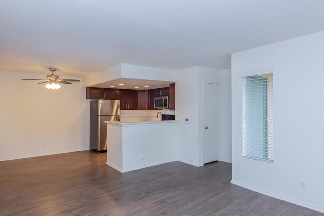 Photo - Windrose Apartments