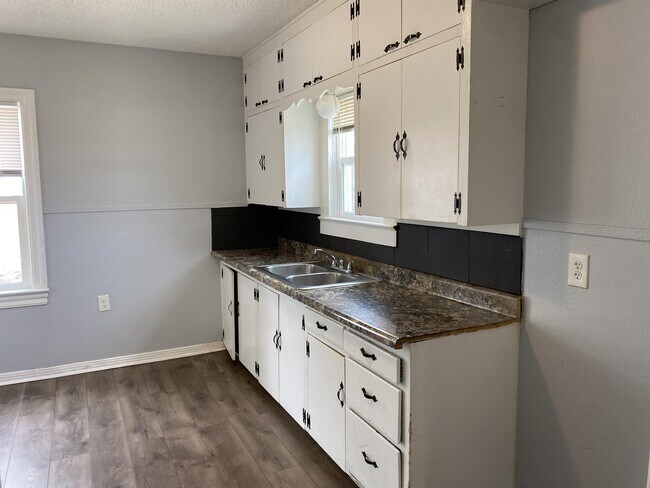 Photo - 632 SW 44th St